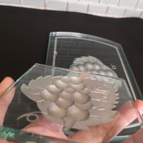 3 for$15 Lot Of 4, Clear Glass Coasters Etched Silver Grapes & Matching Cheese - Picture 8 of 9